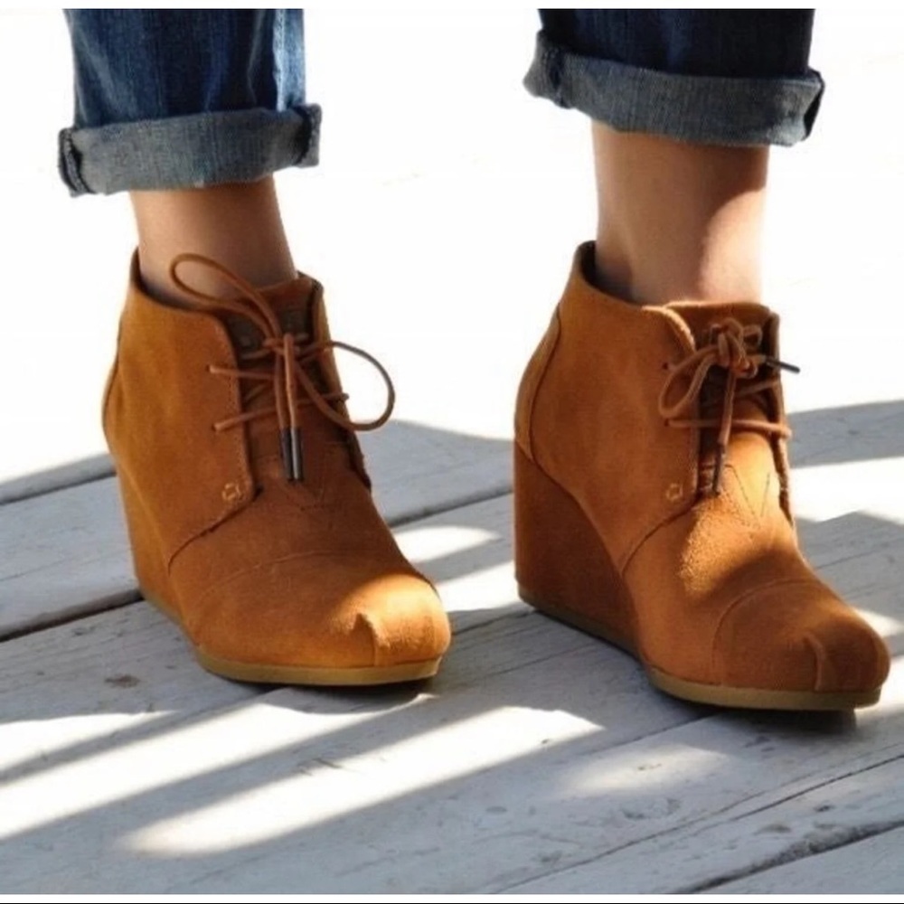 TOMS Desert Wedge Ankle Boots